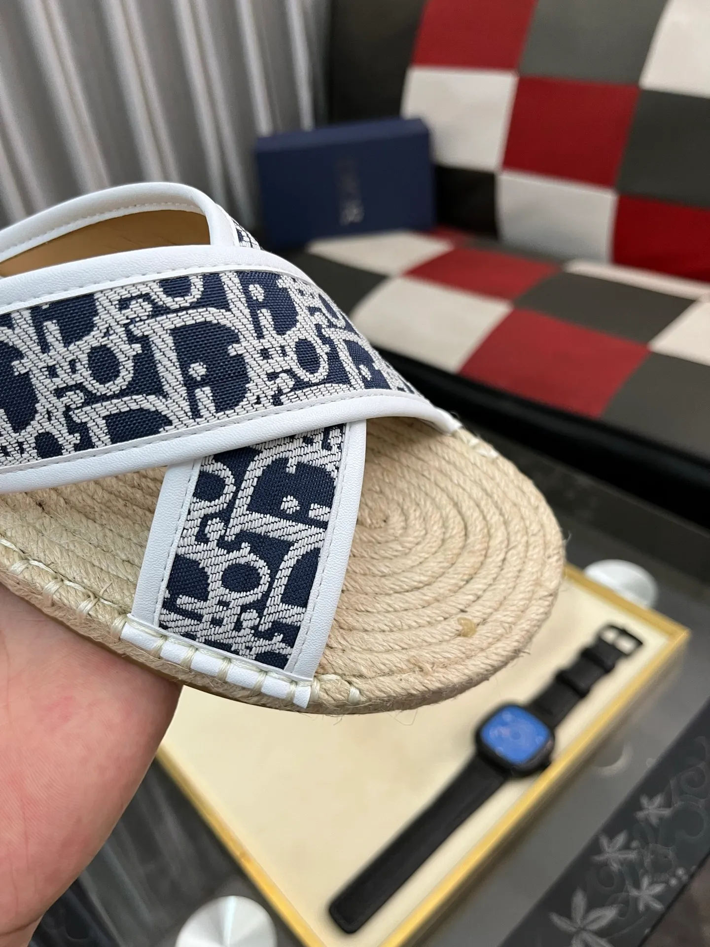 Men's shoes💰320⌚️⌚️DIOR Dior slippers New slippers are on sale simultaneously. Original materials imported from Italy. Fully imported sheepskin lining, sole: original sole provided by the original factory, exclusive movable molded sole, super comfortable, original factory follow-up goods, 🔍🔍high quality, can be entered and exited the counter at will, code number: 38-442️⃣colors available